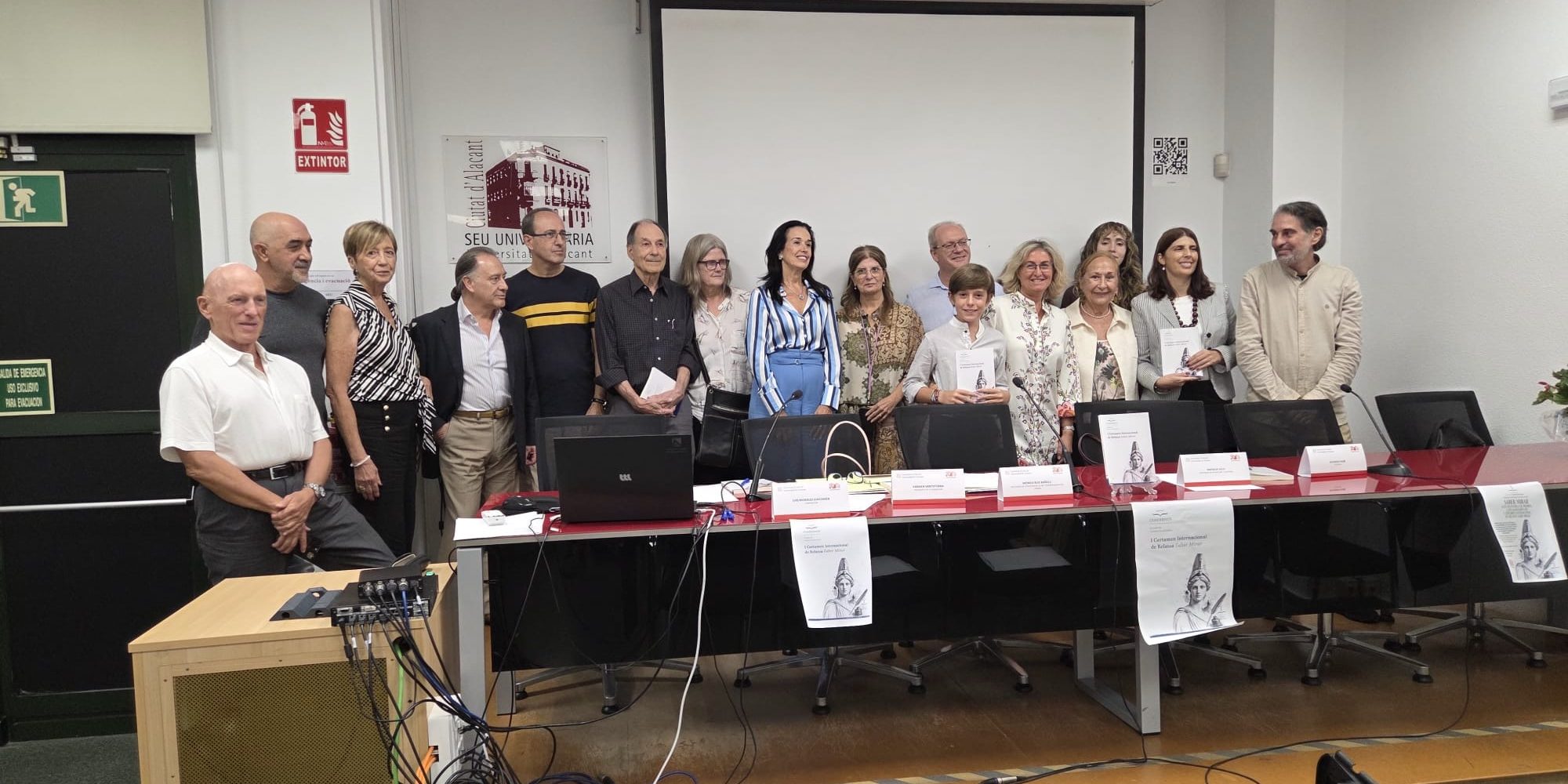 Premiados del I certamen de relatos internacional Saber Mirar